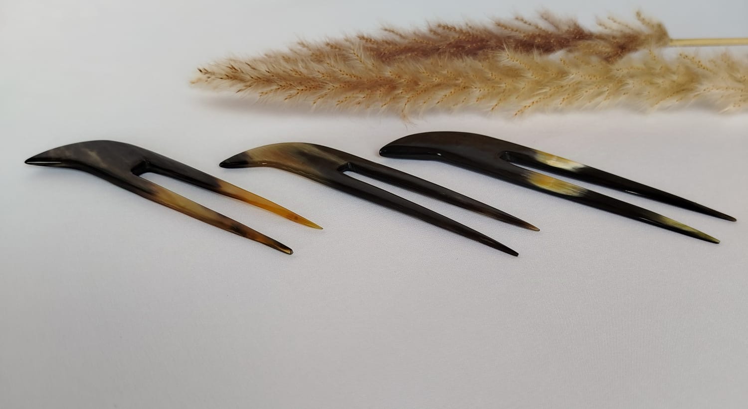 Pique cheveux deux dents en corne de Zébu-Artisanat (3)