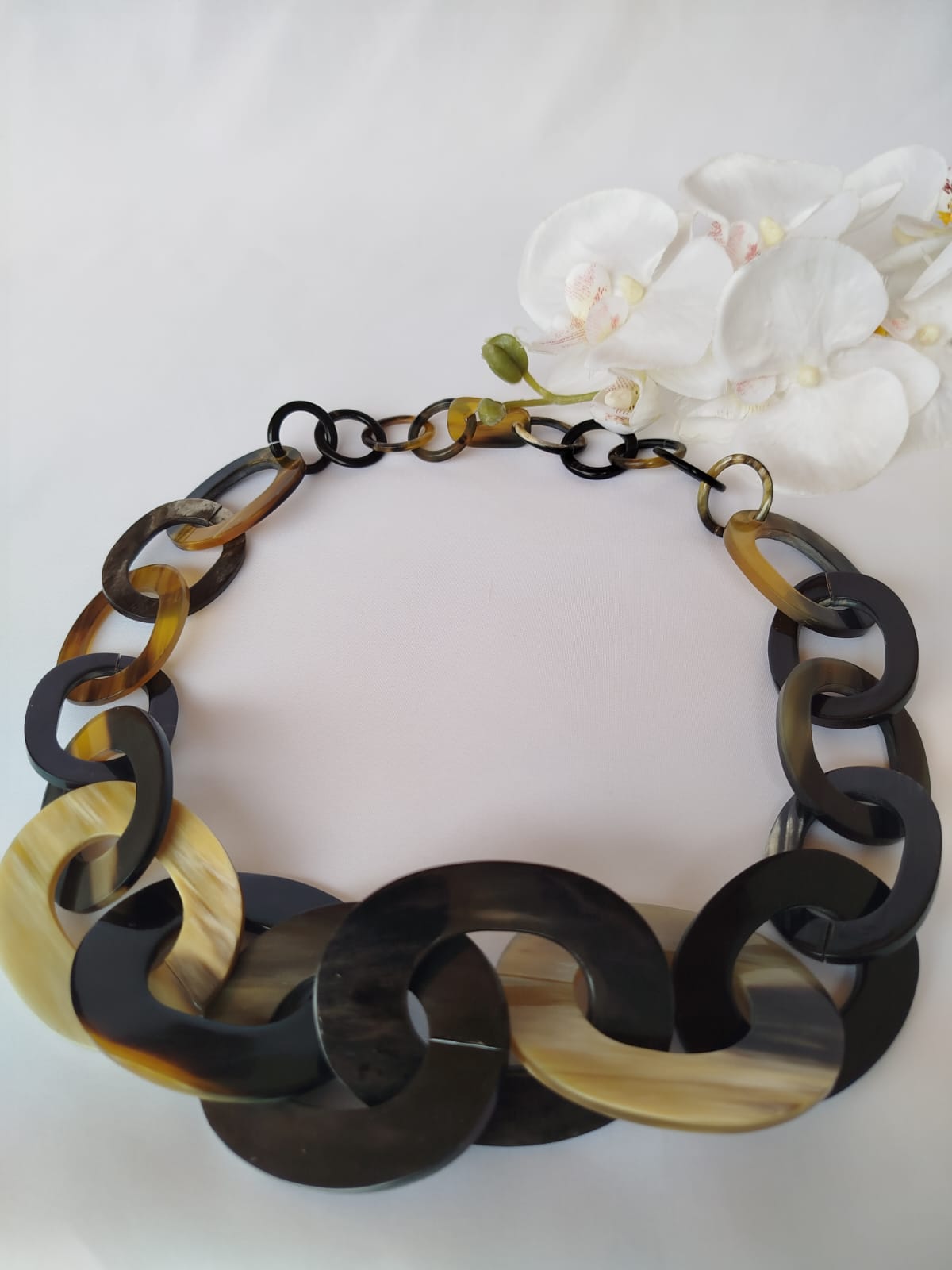 Sautoir M en corne de Zébu-Artisanat (4)