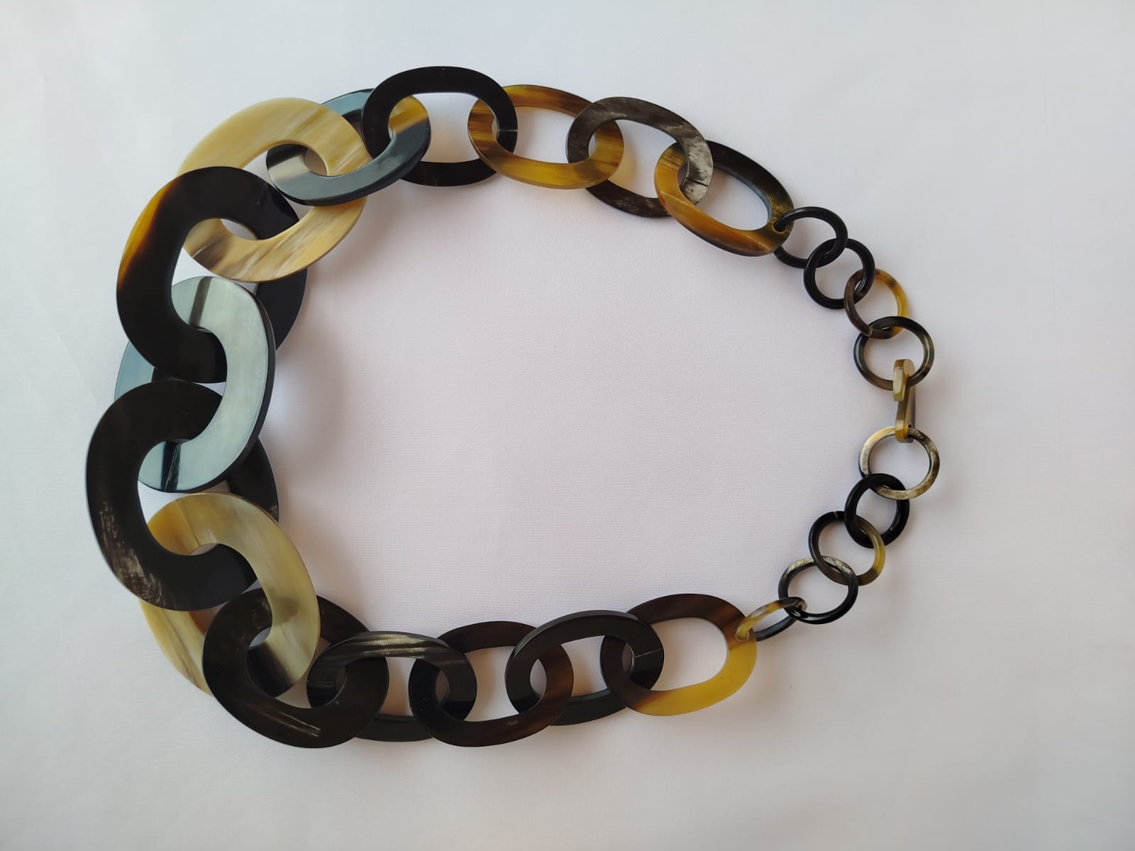 Sautoir M en corne de Zébu-Artisanat (5)