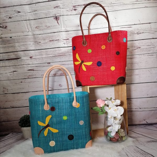 “Panier en penjy à motifs libellule”