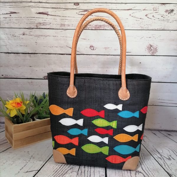 “Panier en penjy à motifs poissons”