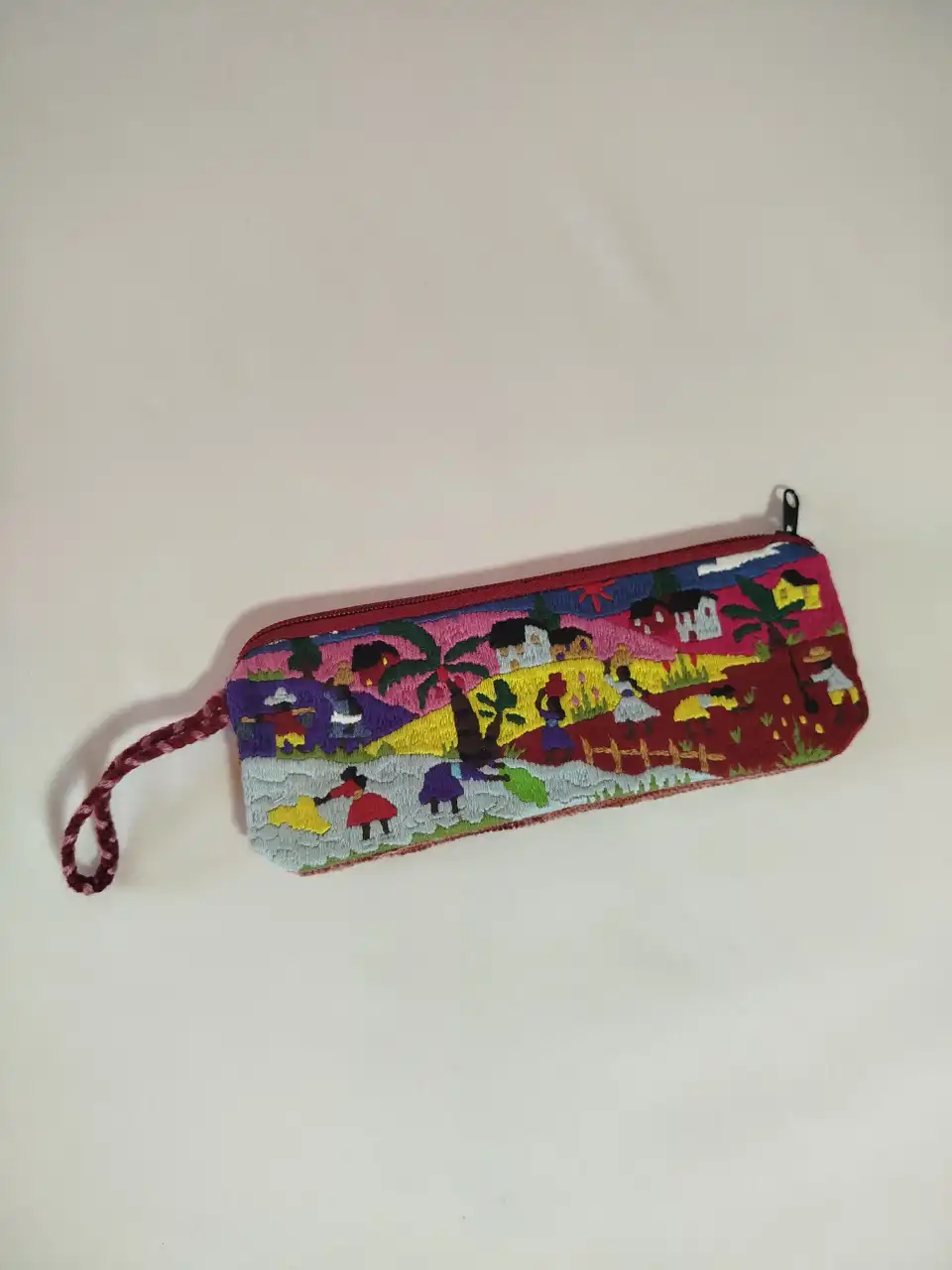 Trousse tissus Brodés (1)